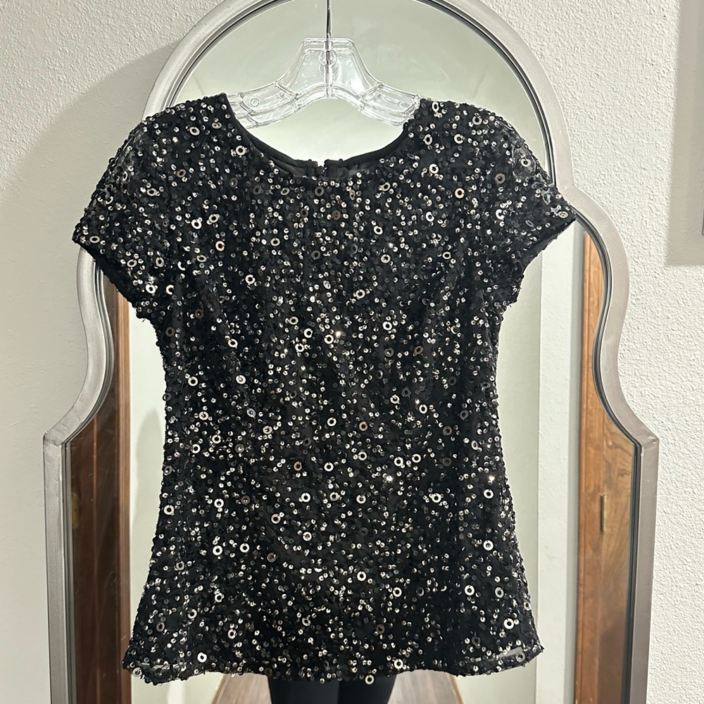 Adrianna Papell black short sleeve sequin top